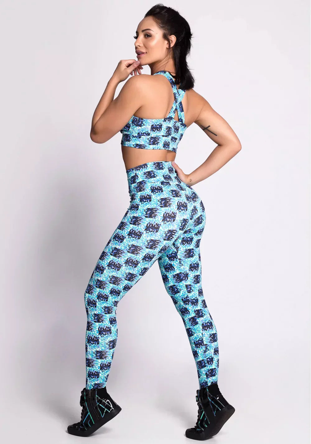 Conjunto fitness suplex estampado colors