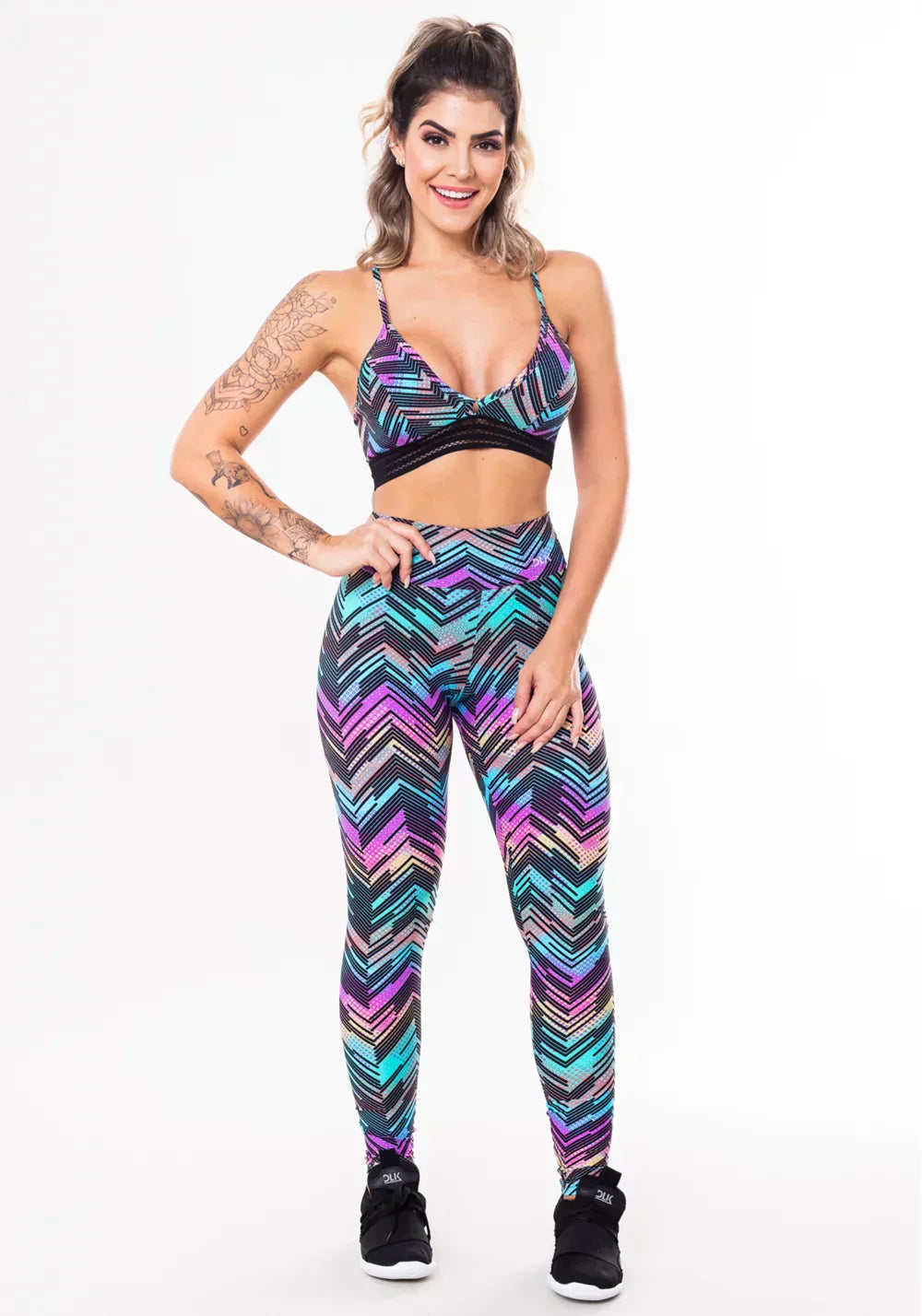 Conjunto fitness match poliamida estampada zig zag colorido (top+calça)