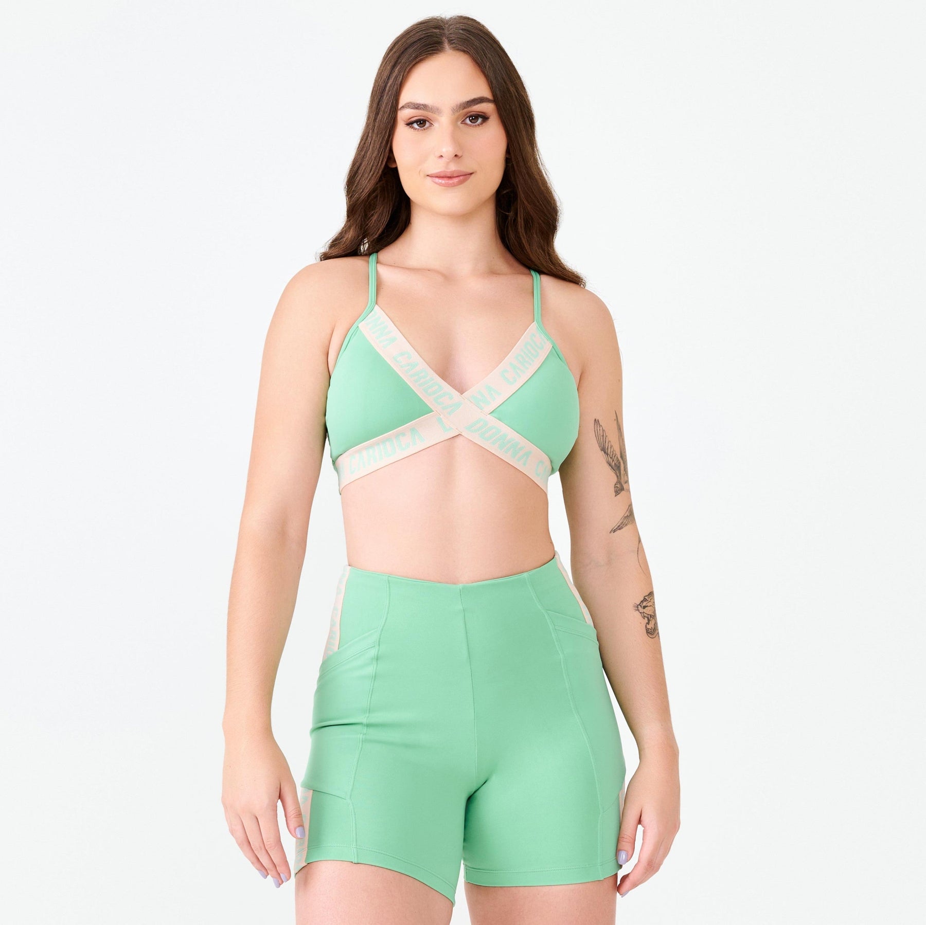 SHORT STUNNING VERDE EM SUPLEX POLIAMIDA